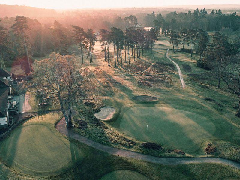 The Best Pay & Play Golf Courses Near London SL.Man